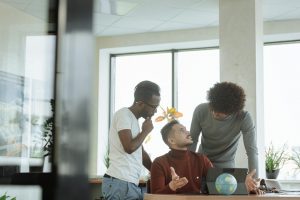 How branch locations and team-member limits affect freight alliance membership decisions